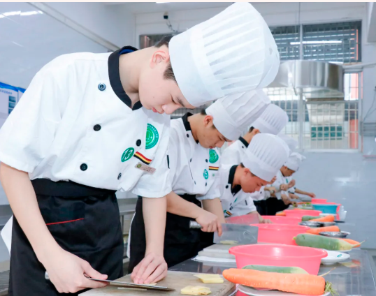 高新医药这几个专业超适合男生？